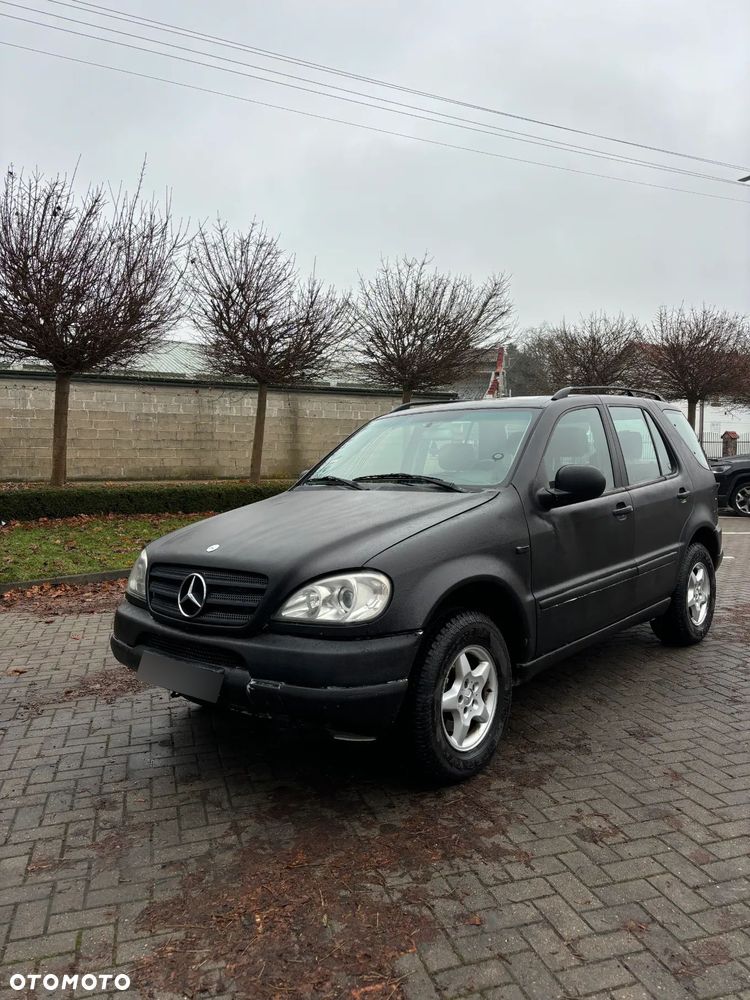 Mercedes-Benz ML 320 - 2