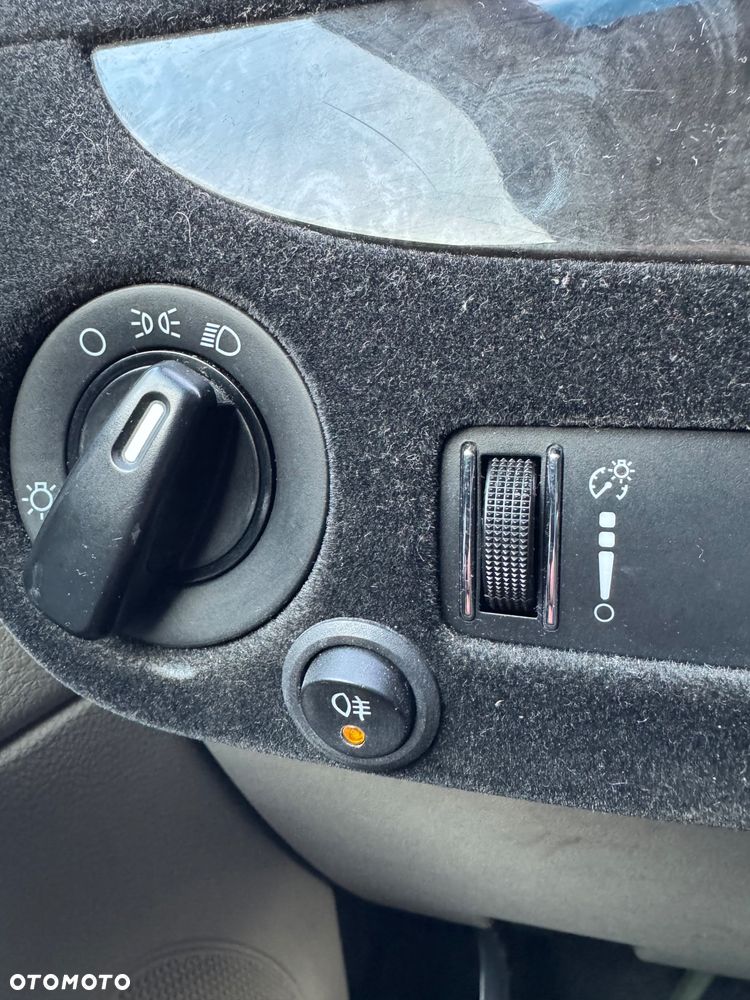 Dodge Grand Caravan - 14