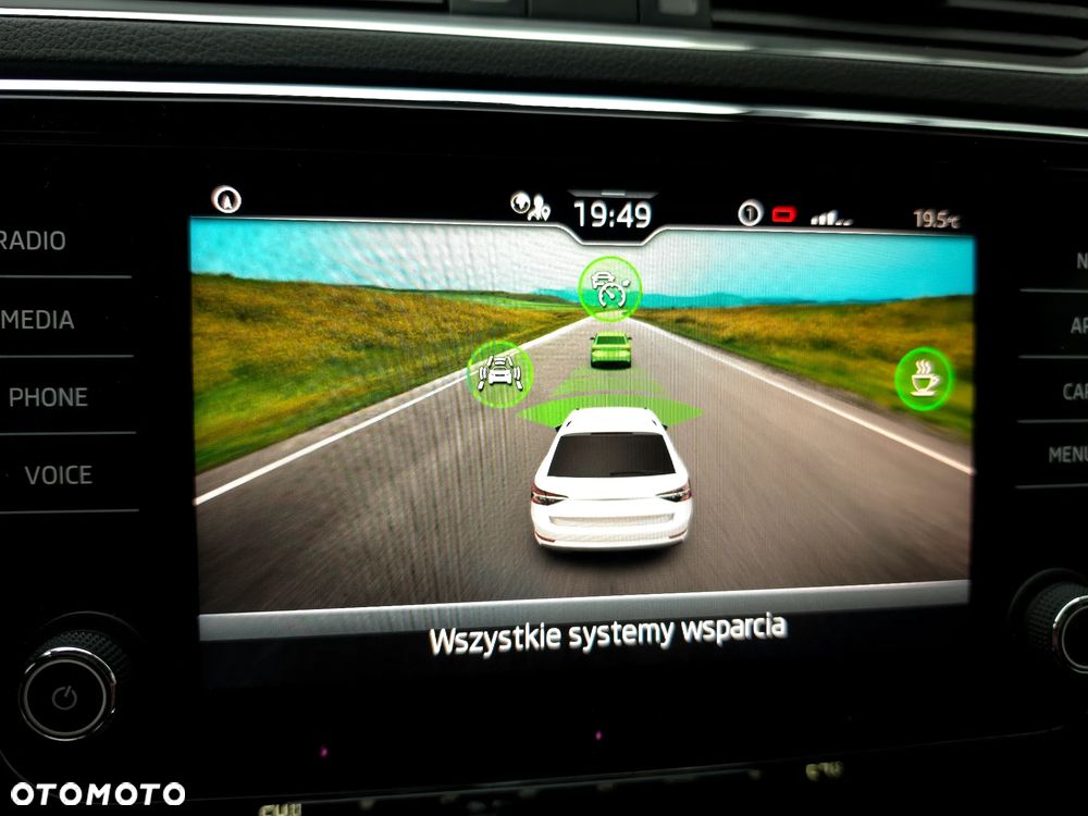 Skoda Superb 2.0 TSI Ambition DSG - 34