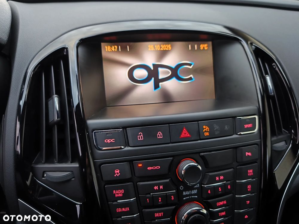 Opel Astra IV GTC OPC - 22