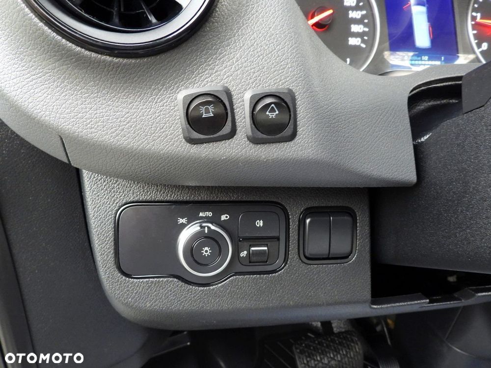 Mercedes-Benz SPRINTER 316 BRYGADÓWKA  6 MIEJSC TEMPOMAT NAWIGACJA LEDY AUTOMAT  KLIMATYZACJA  160KM - 24