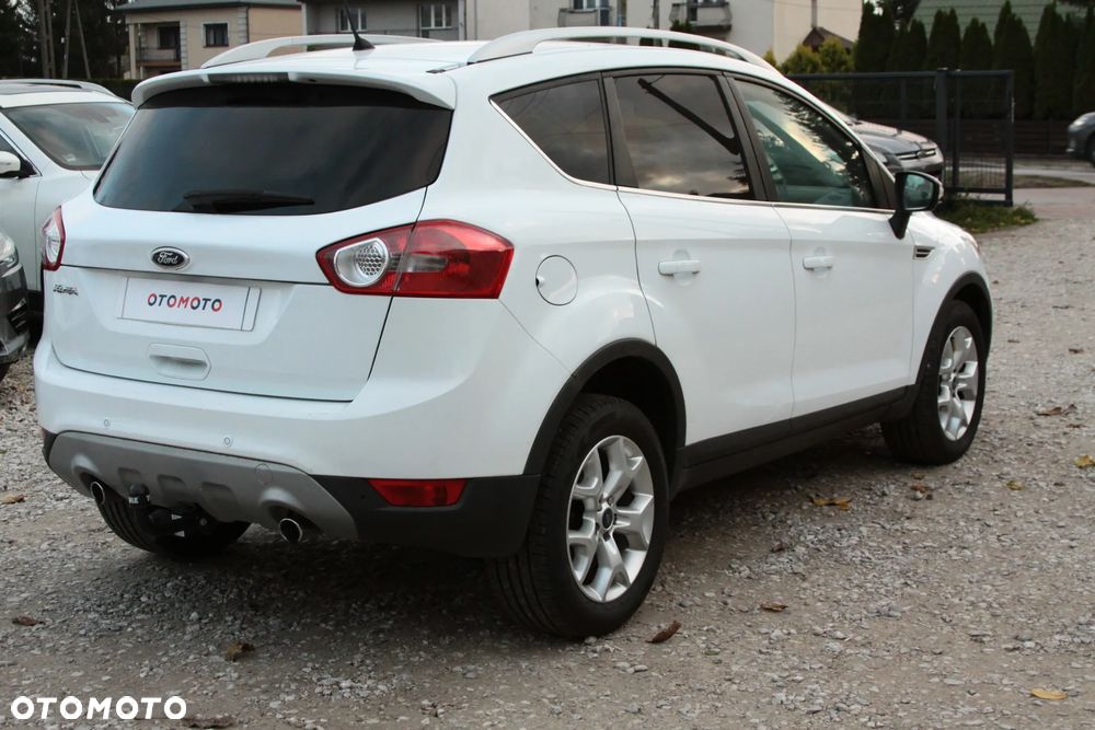 Ford Kuga 2.0 TDCi 2x4 Titanium - 13