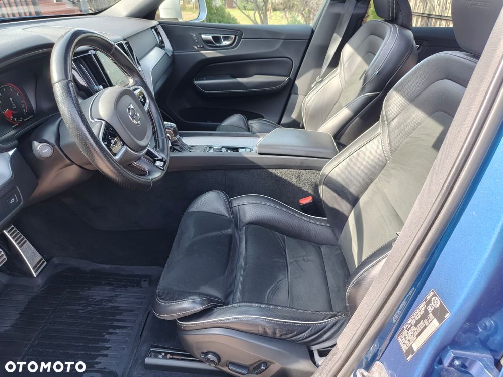 Volvo XC 60 T6 AWD Geartronic RDesign - 10