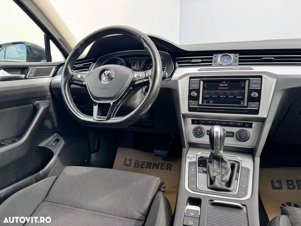 Volkswagen Passat - 20