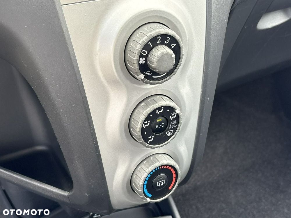 Toyota Yaris 1.0 VVT-i Comfort - 25