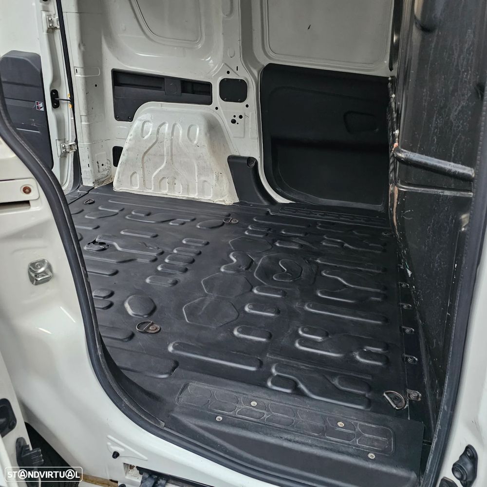 Fiat Doblo - 17