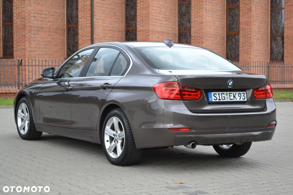 BMW Seria 3 - 20