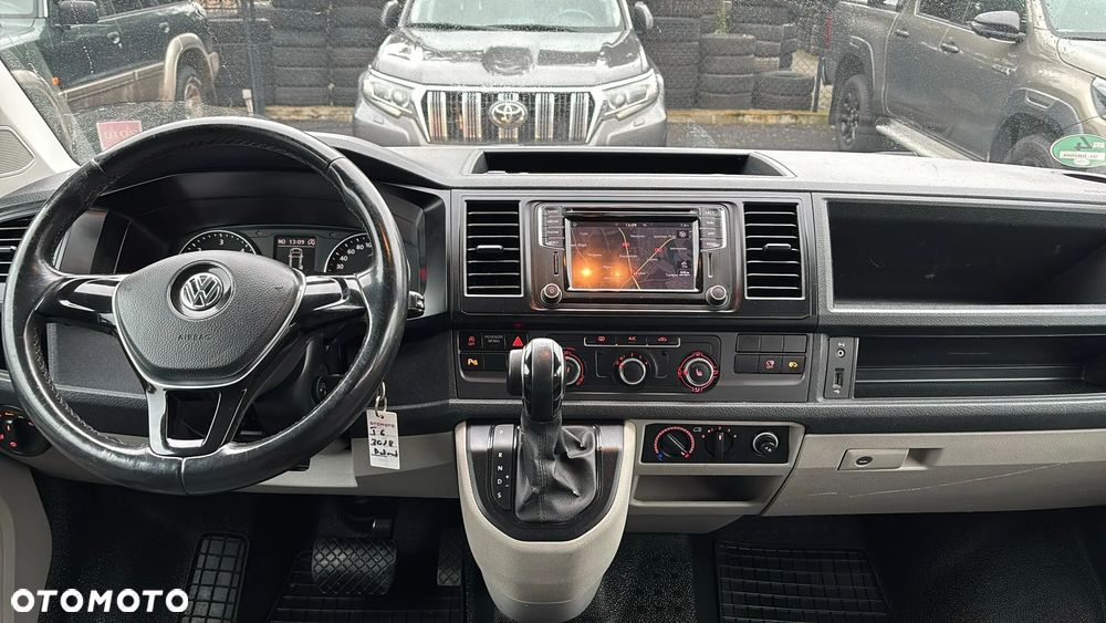 Volkswagen Transporter Kombi L1H1 DSG - 30