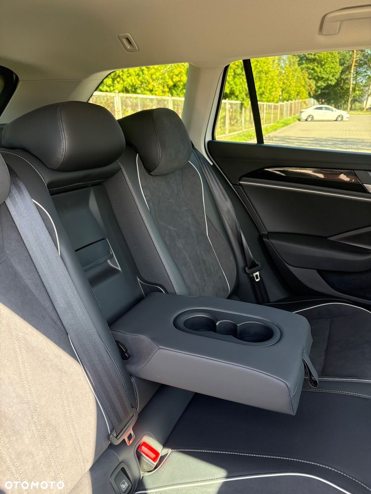 Volkswagen Passat - 20