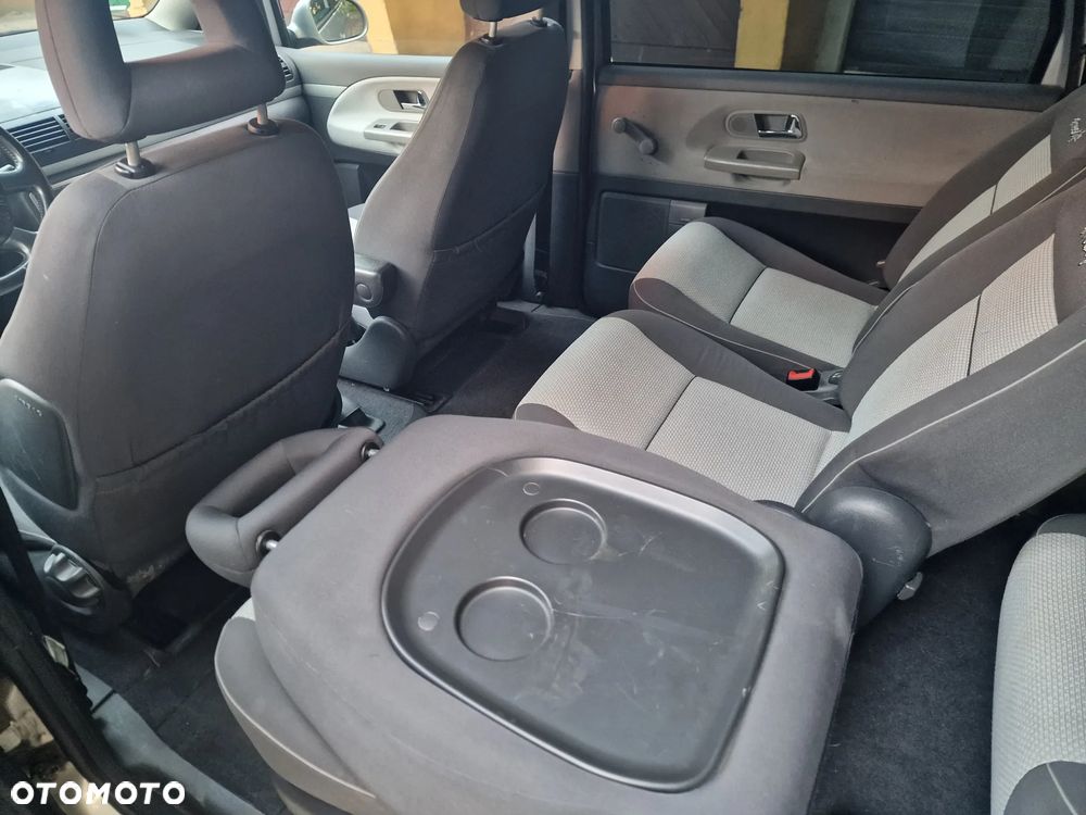 Volkswagen Sharan 2.0 TDI Highline - 8