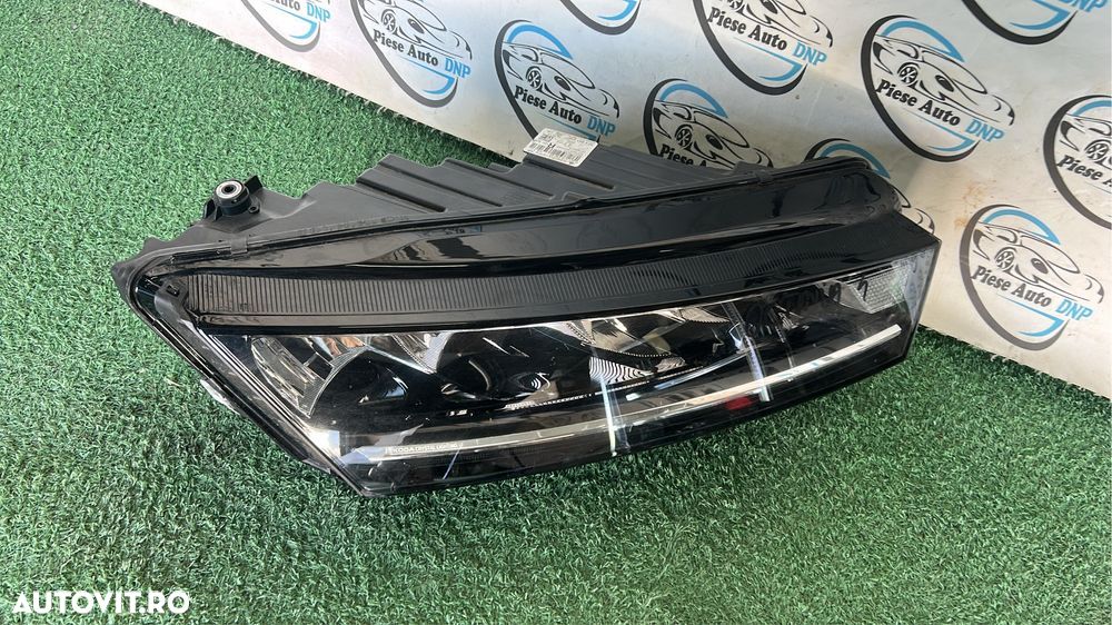 Far dreapta Skoda Octavia 4 crystal lighting - 1