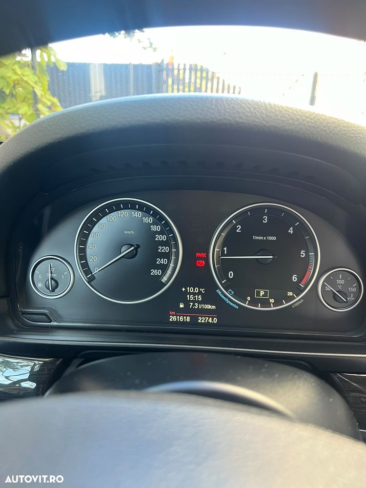 BMW Seria 5 520d Aut. Luxury Line - 8