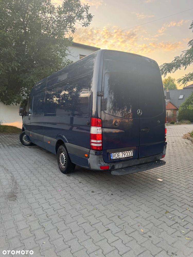 Mercedes-Benz Sprinter - 4
