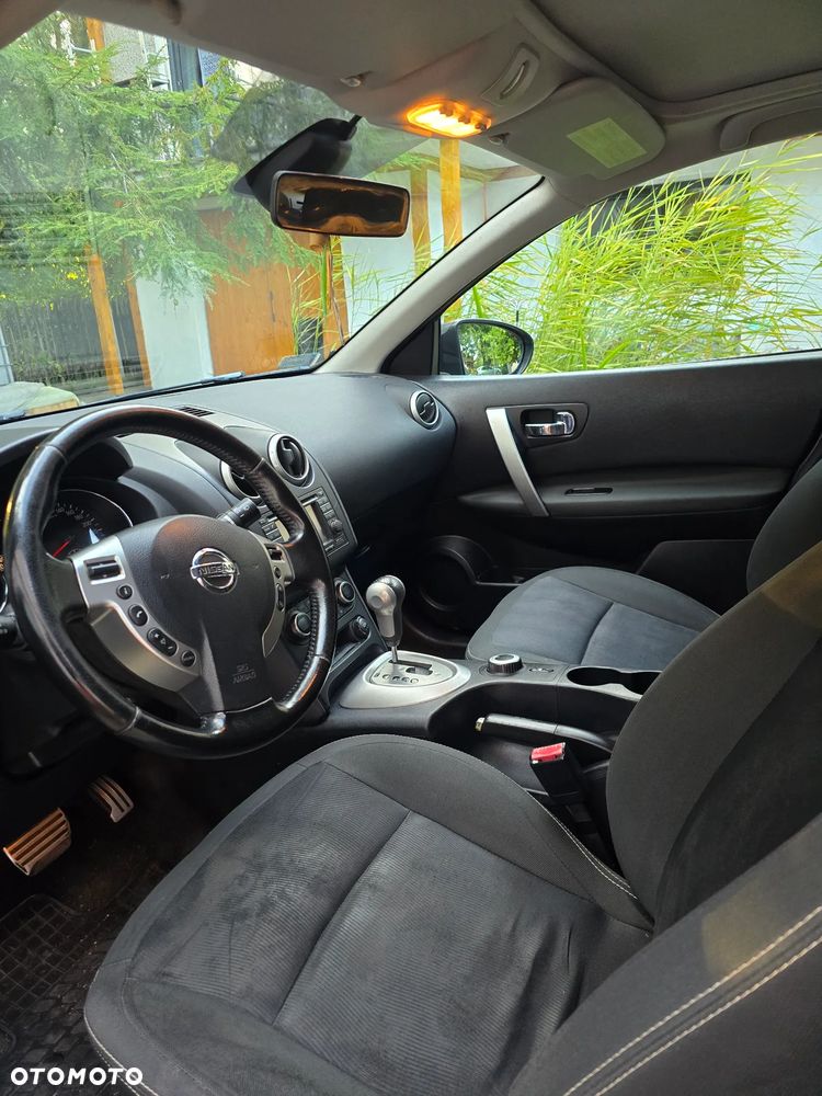 Nissan Qashqai 2.0 dCi 4x4 Tekna - 3