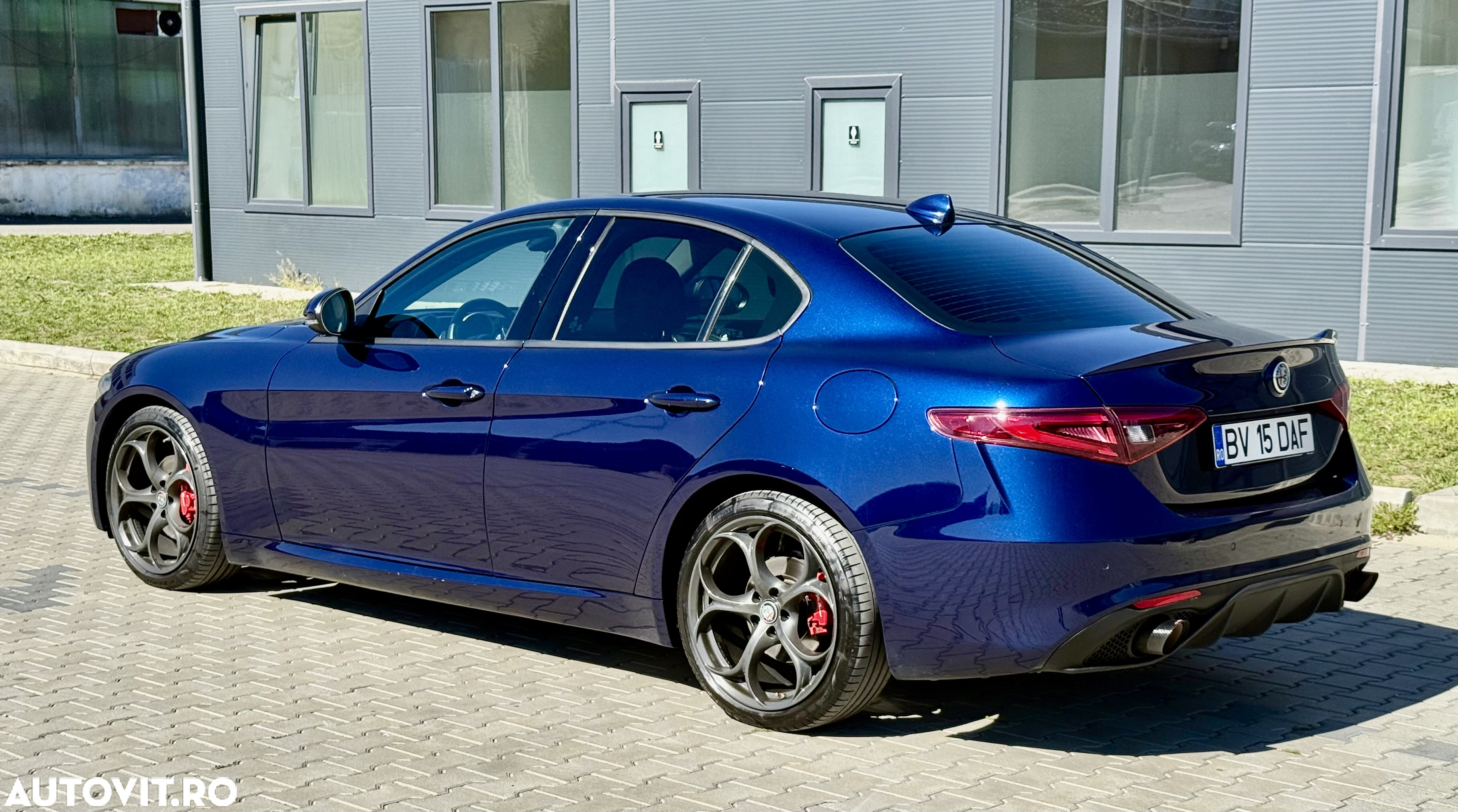 Alfa Romeo Giulia 2.0 Turbo RWD AT8 Super - 2