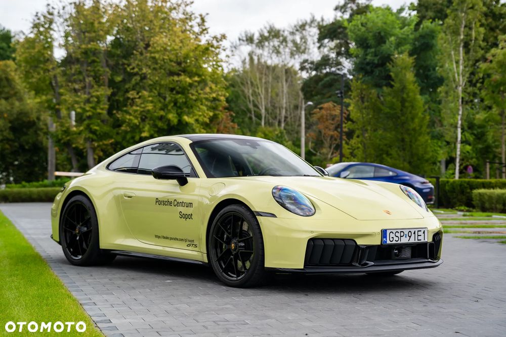 Porsche 911 Carrera T-Hybrid 4 GTS - 7