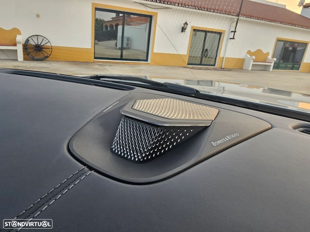 Aston Martin DB12 Coupé V8 - 37