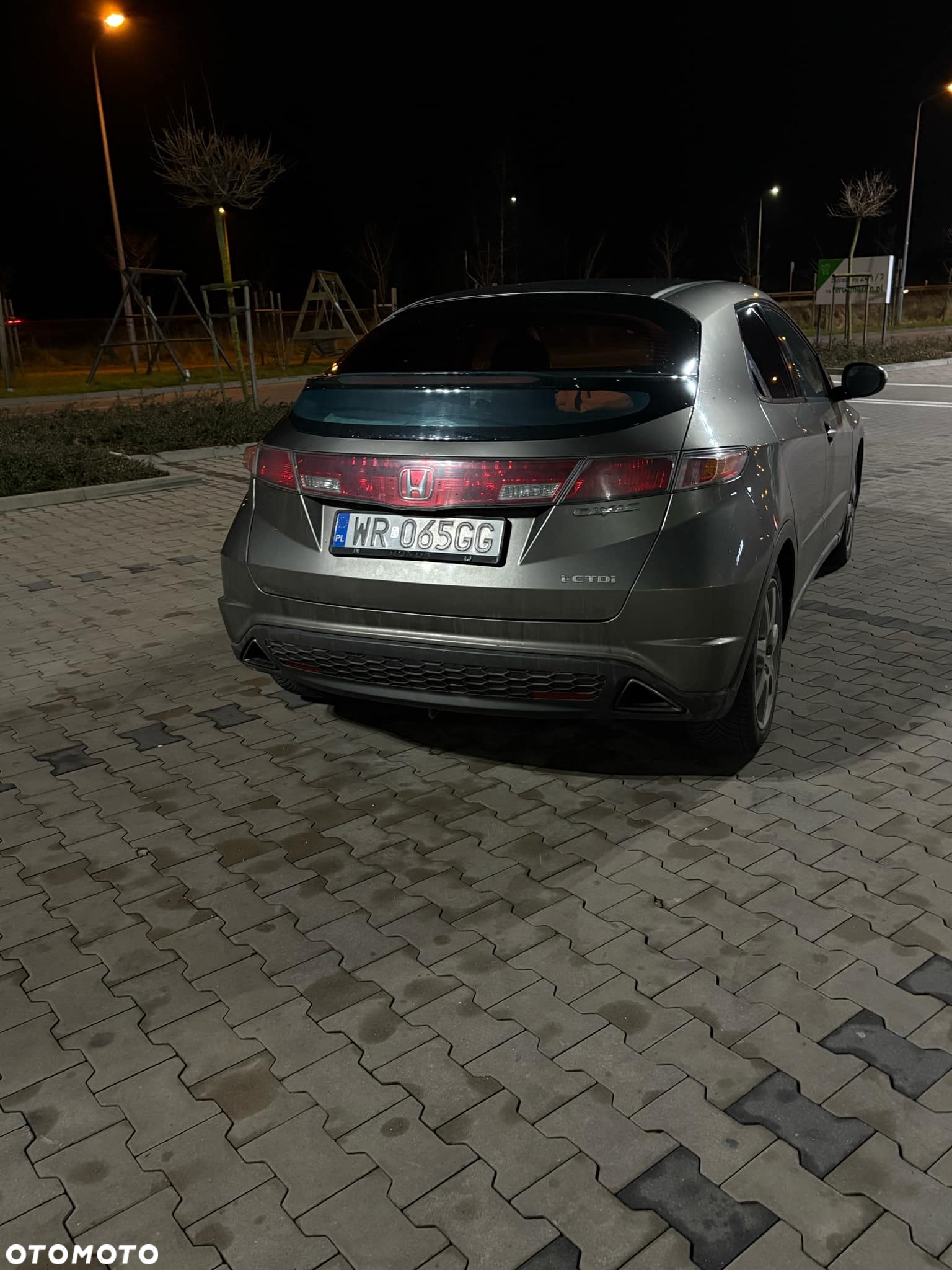Honda Civic 2.2i-CTDi Comfort - 2