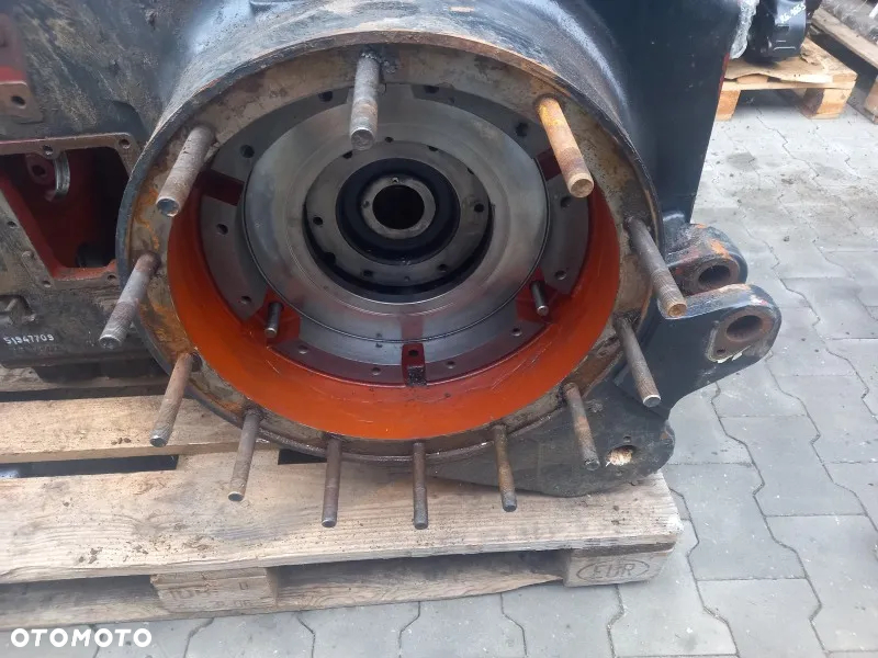 Obudowa mostu tylnego New Holland TM190 - 4