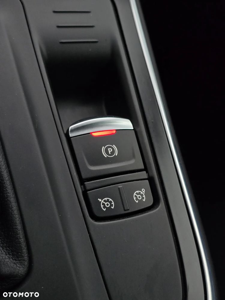 Renault Scenic - 31