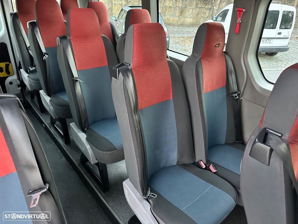 Renault Master 17 Lugares - 26