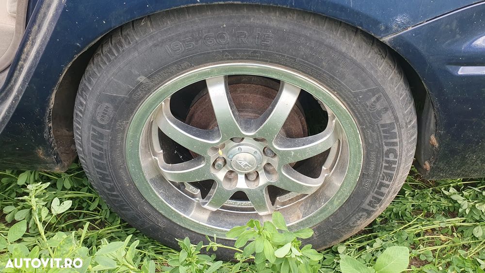 Mitsubishi Lancer 2.0 Comfort - 11
