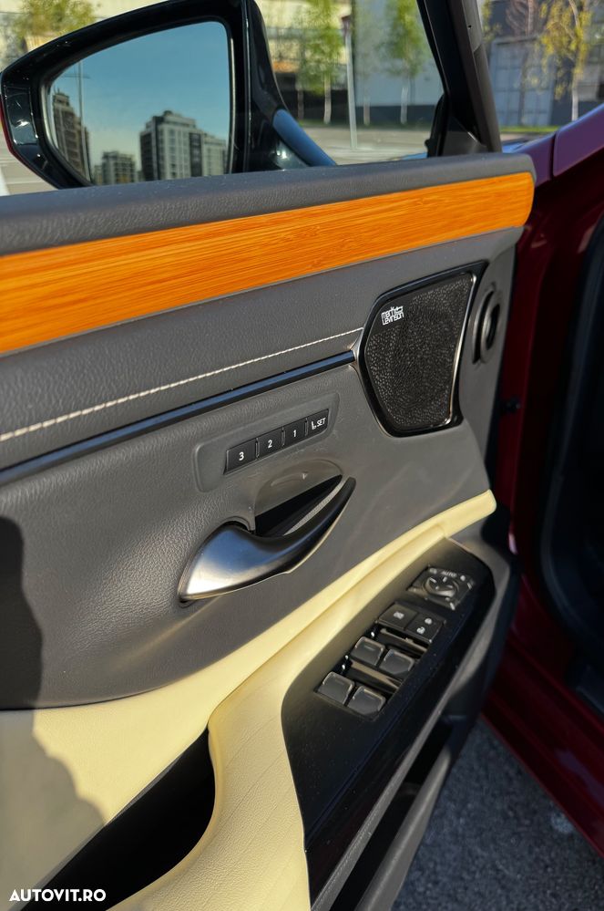 Lexus Seria ES 300h Luxury - 13