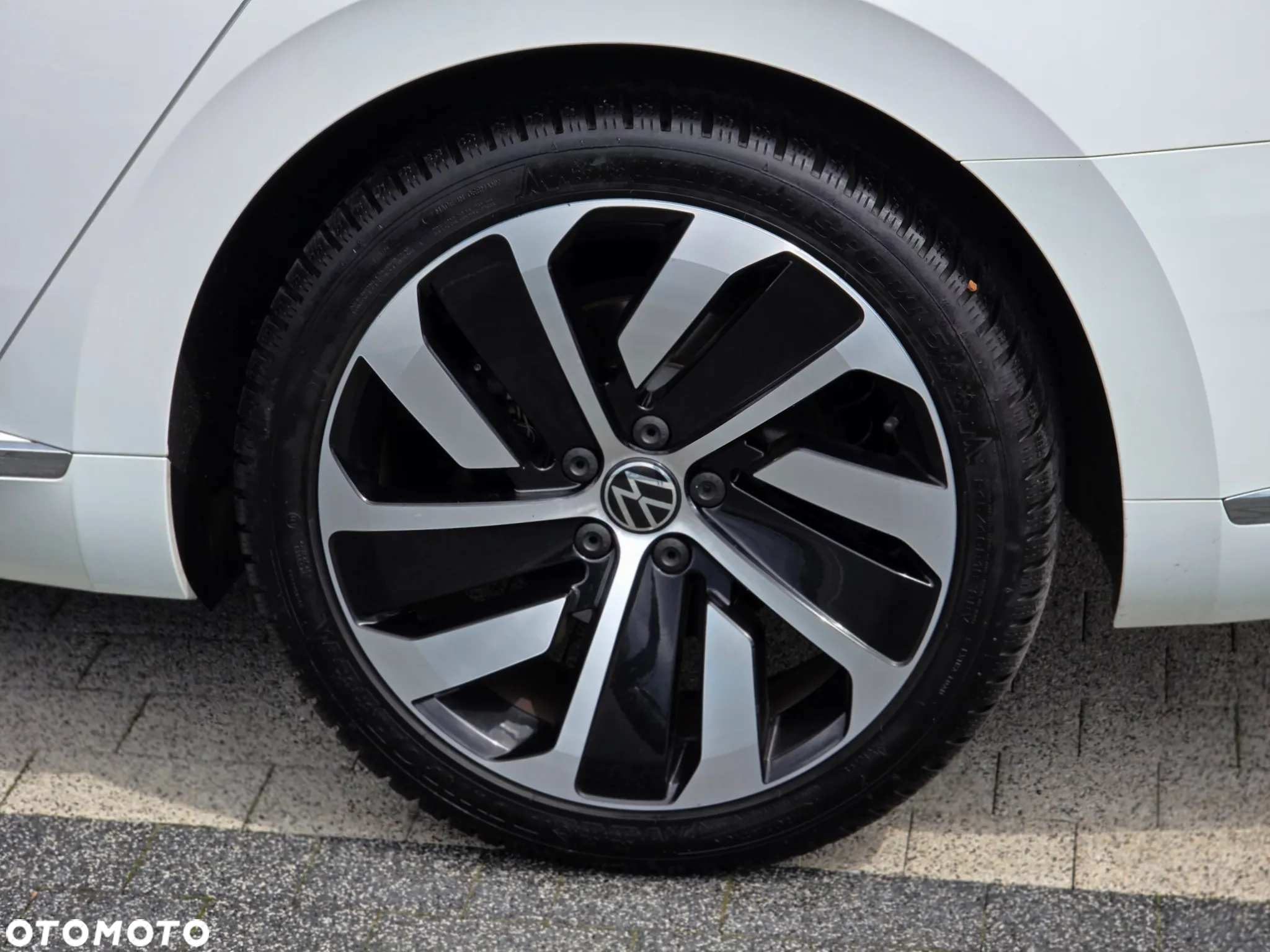 Volkswagen Arteon 2.0 TSI R-Line DSG - 17