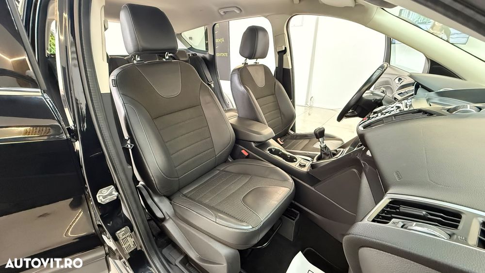 Ford Kuga - 7