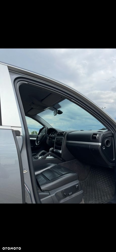 Porsche Cayenne - 13