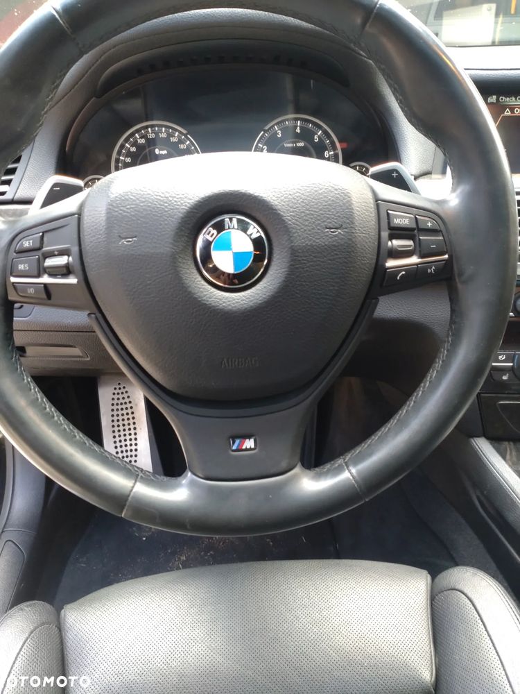 BMW Seria 7 740i - 12