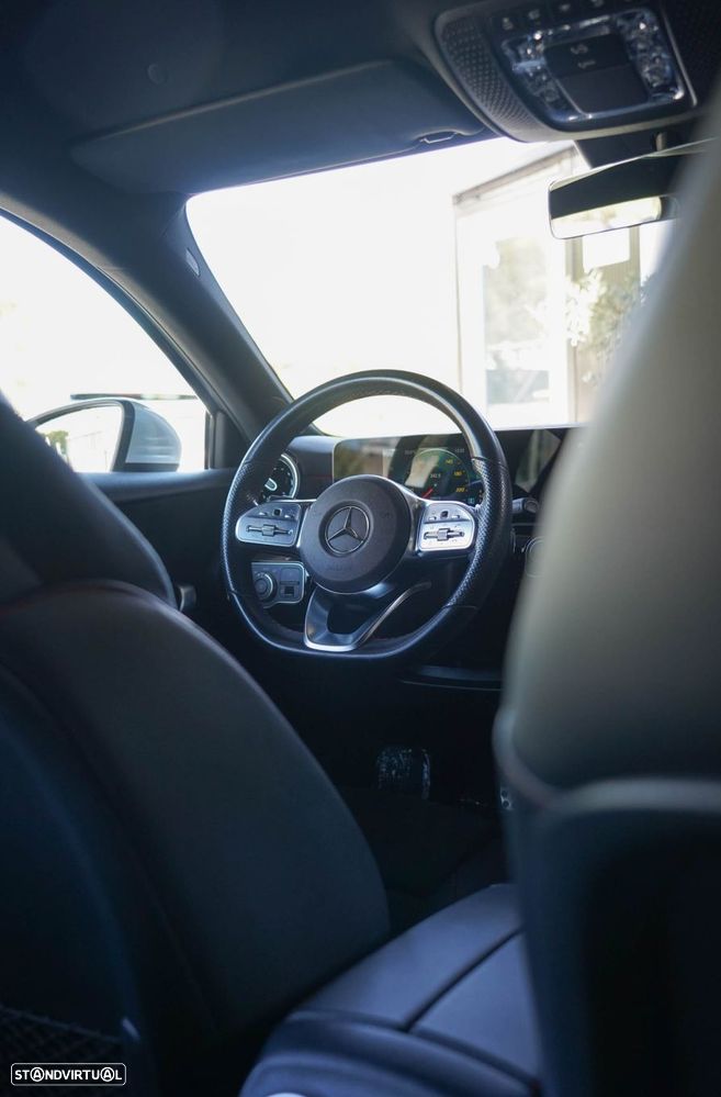 Mercedes-Benz A 250 e AMG Line - 40