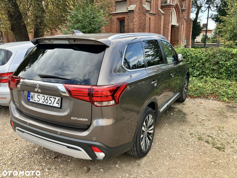 Mitsubishi Outlander 2.0 2WD CVT Diamant+ - 4
