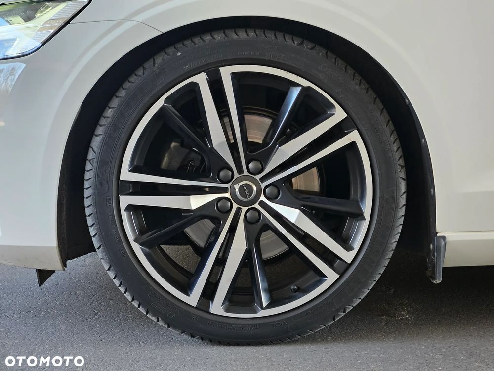 Volvo S60 T4 R-Design - 4