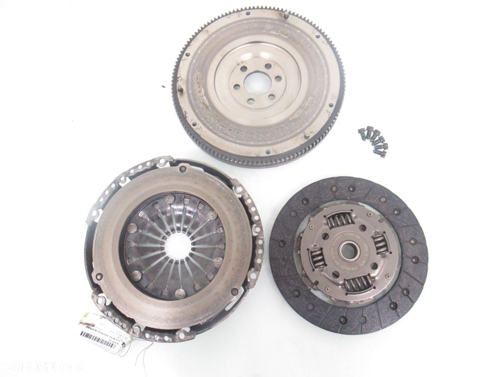 KOŁO ZAMACHOWE VW GOLF IV 1.6 FSI R0301052710 1878059832 3082001168 - 1
