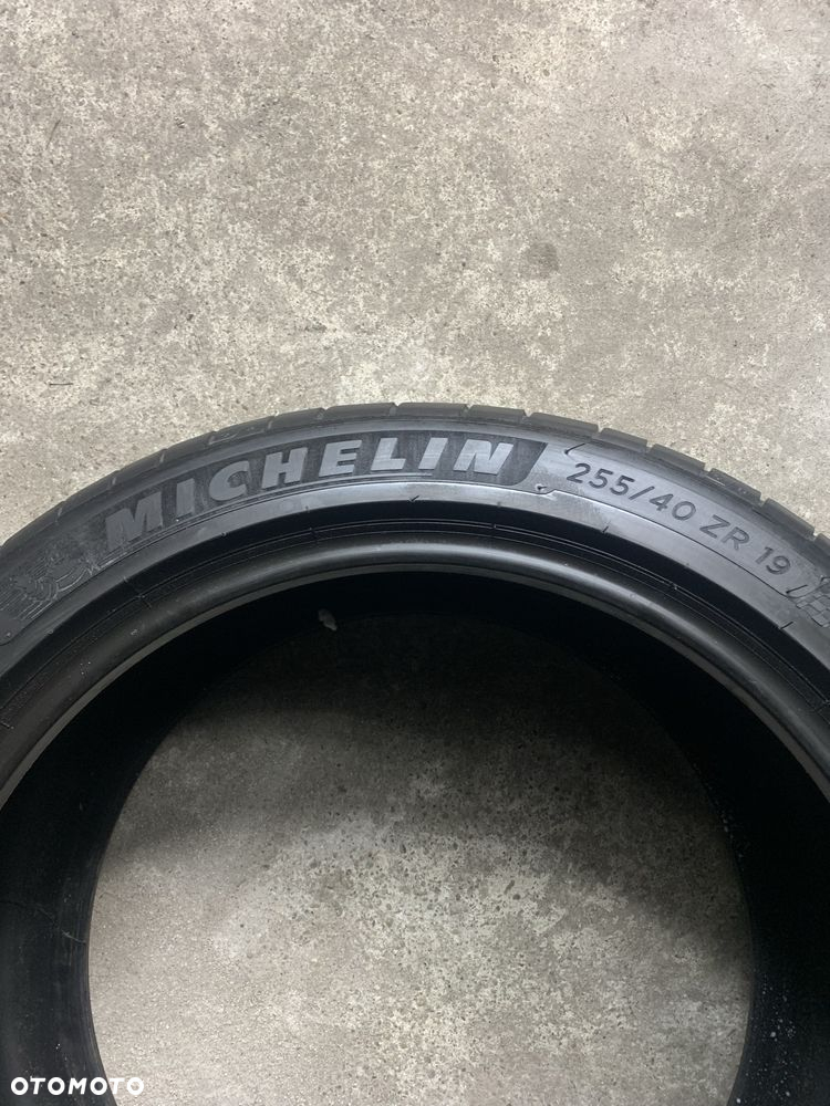 1x Opona Michelin 255/40 ZR19 100y Pilot Sport 4s - 5