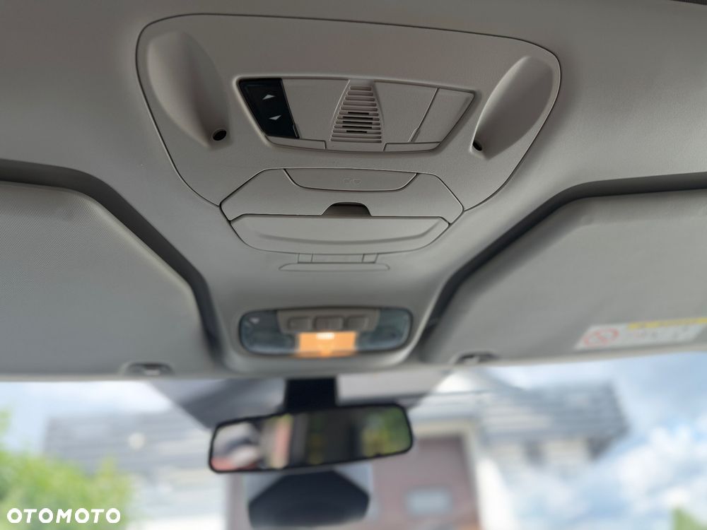 Ford Tourneo Connect Grand - 21