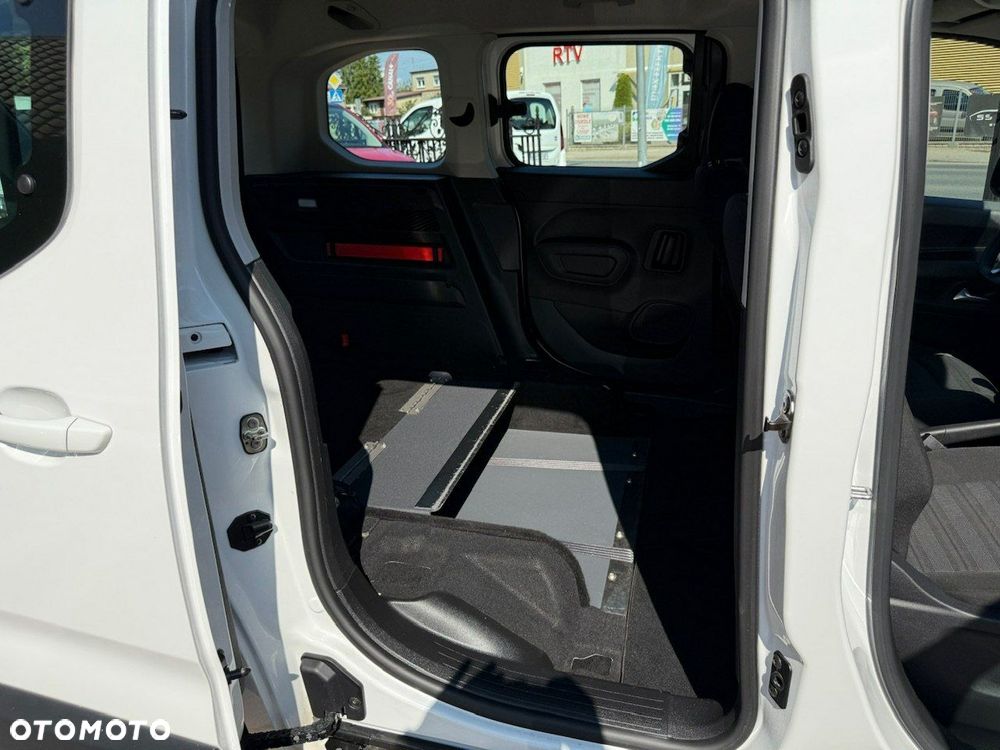 Opel Combo - 28