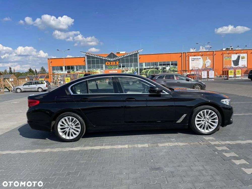 BMW Seria 5 518d Luxury Line sport - 8