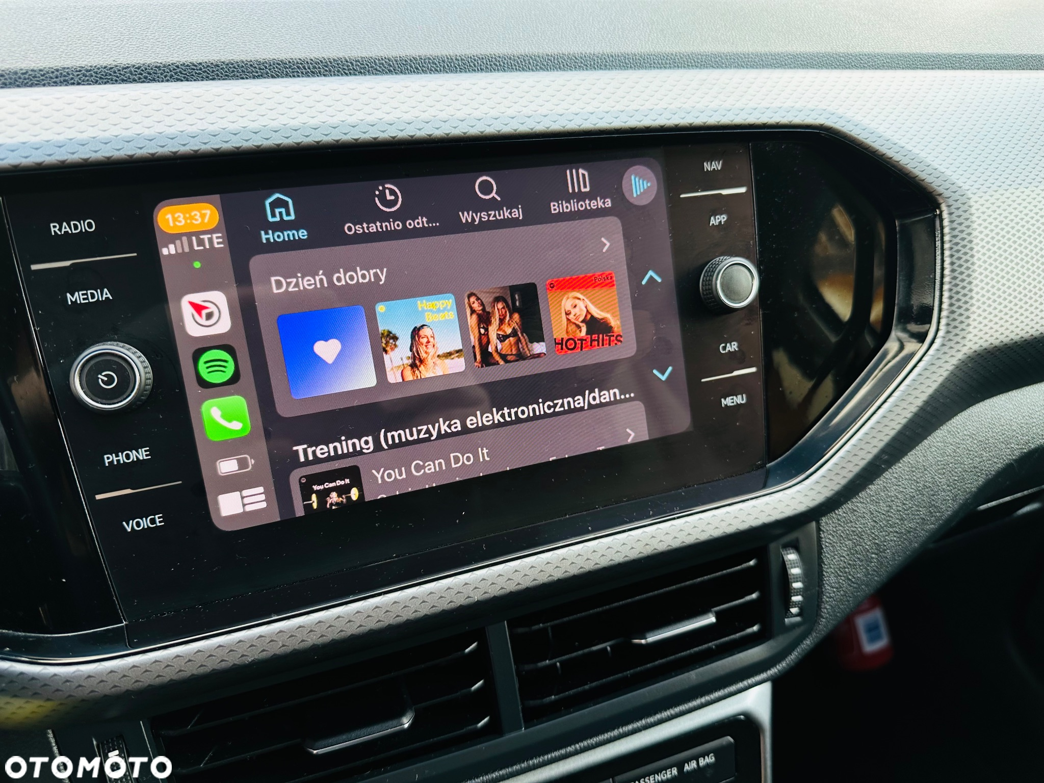 Volkswagen T-Cross 1.0 TSI Active DSG - 16