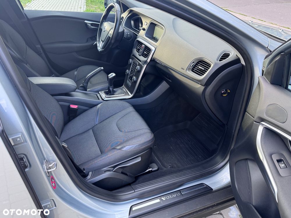 Volvo V40 D3 Kinetic - 40