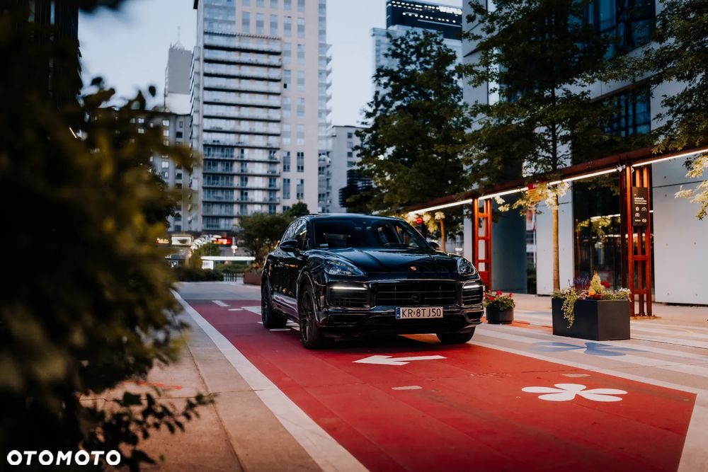 Porsche Cayenne GTS - 1