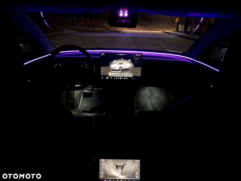 Tesla Model 3 Standard Reichweite Plus Hinterradantrieb - 23