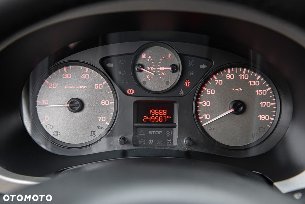 Peugeot Partner 98 VTi Active - 22