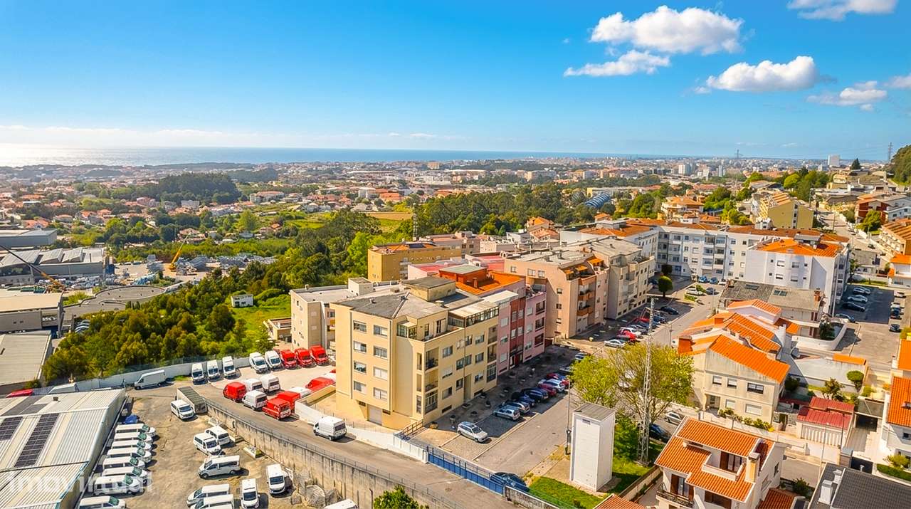 Apartamento T2 à venda na Rua da Amizade, em Gaia - Grande imagem: 2/23