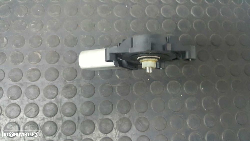 MOTOR ELEVADOR FRENTE DIREITO FIAT STILO (192) 1.9 120 DYNAMIC MULTIJET - 7