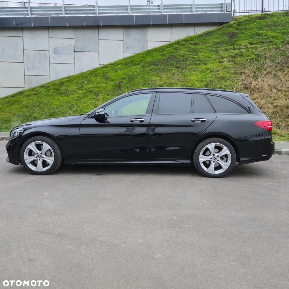 Mercedes-Benz Klasa C 300 de 9G-TRONIC Night Edition - 5