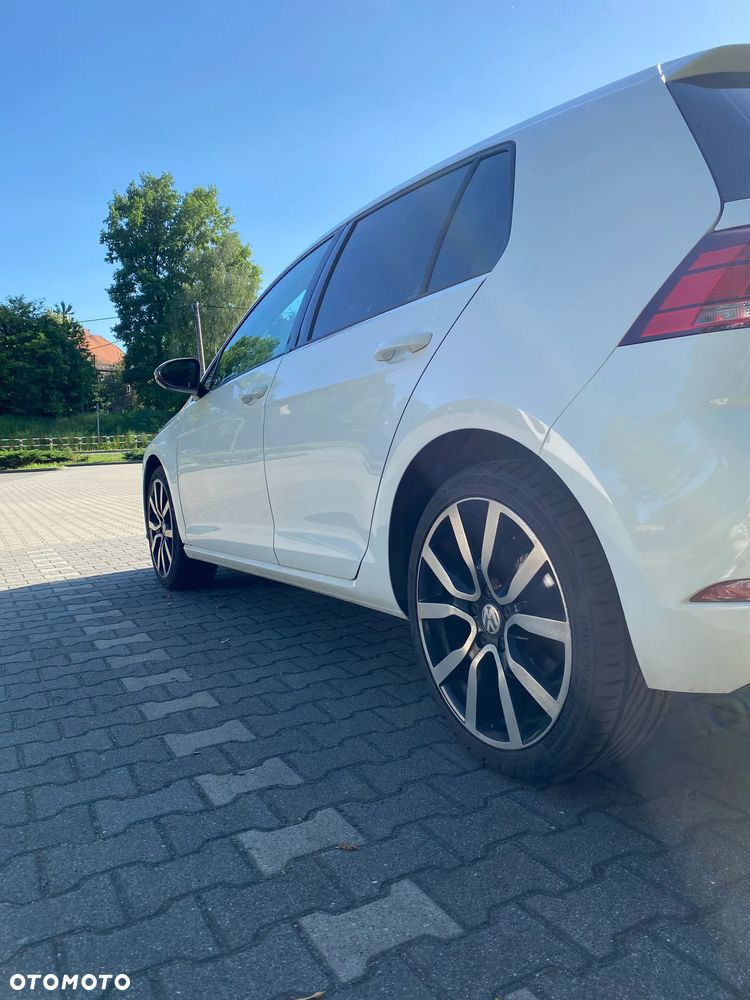 Volkswagen Golf 1.0 TSI BMT Trendline - 3