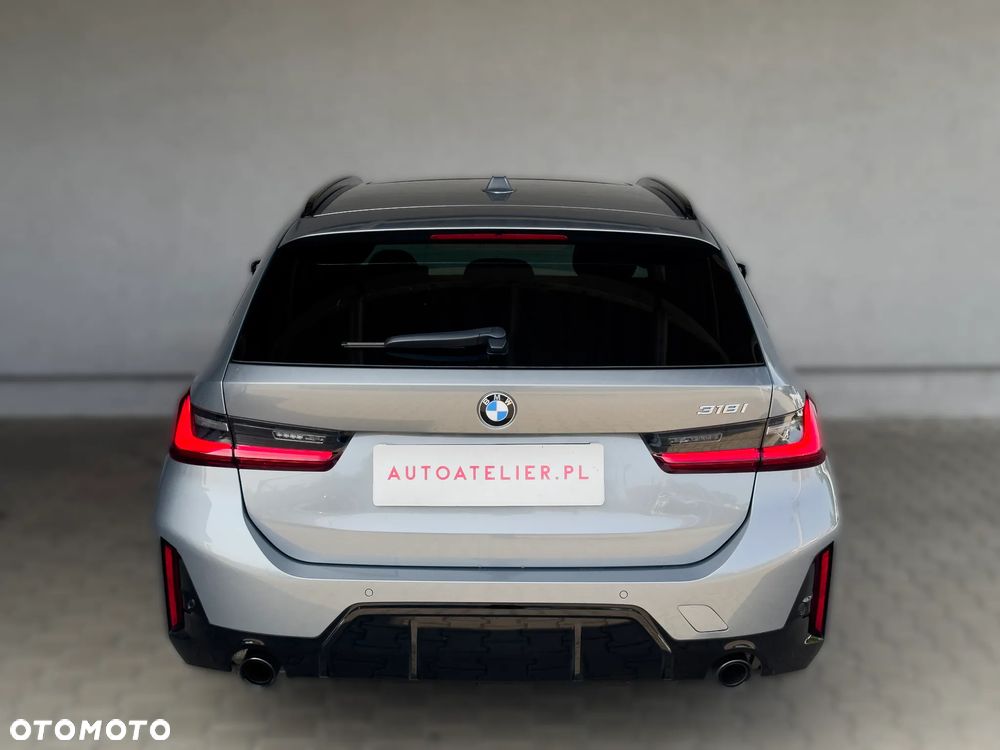 BMW Seria 3 318i Touring M Sport - 9