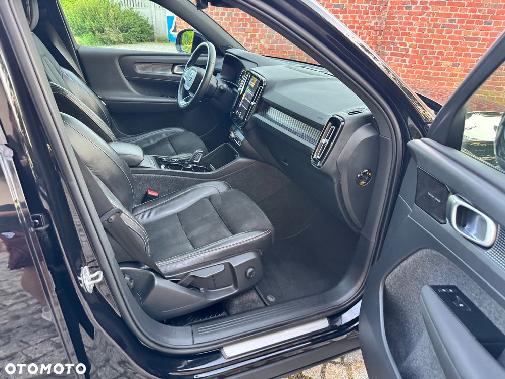 Volvo XC 40 T3 R-Design - 16